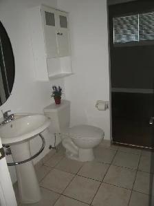 2 Bd, 2Wr Condo for Rent Walking distance to Eaton Centre, MTU - Photo 2