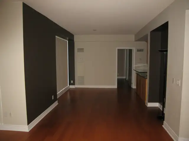 2 Bd, 2Wr Condo for Rent Walking distance to Eaton Centre, MTU - Photo 4