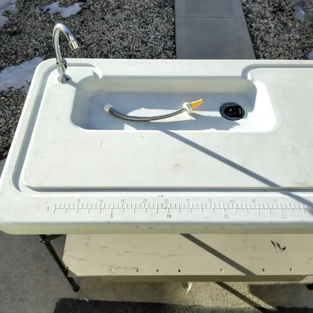 Folding Filleting Table - Photo 3