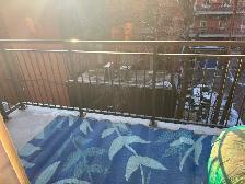 Grande chambre intime (toilette, balcon pour soi) metro Papineau - Photo 7