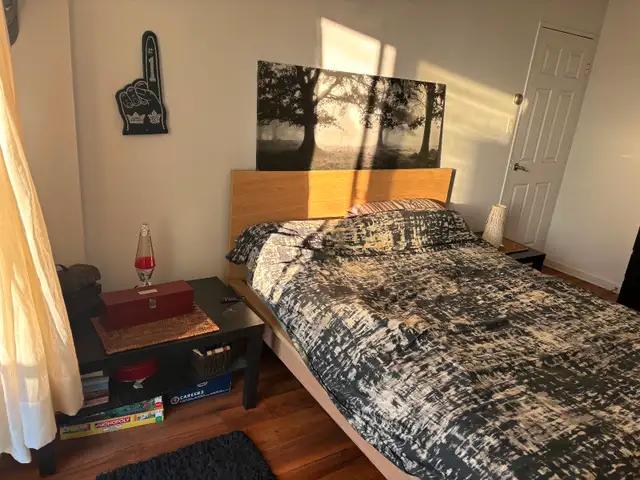 Grande chambre intime (toilette, balcon pour soi) metro Papineau - Photo 8