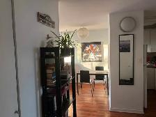Grande chambre intime (toilette, balcon pour soi) metro Papineau - Photo 10