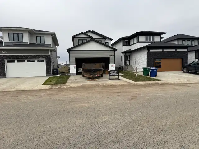 landscaping - Photo 2