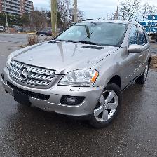 2007 Mercedes-Benz M-Class ML 500 5.0L Fantastic condition insid