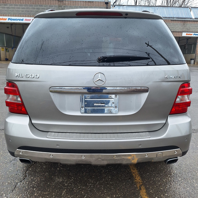 2007 Mercedes-Benz M-Class ML 500 5.0L Fantastic condition insid - Photo 4