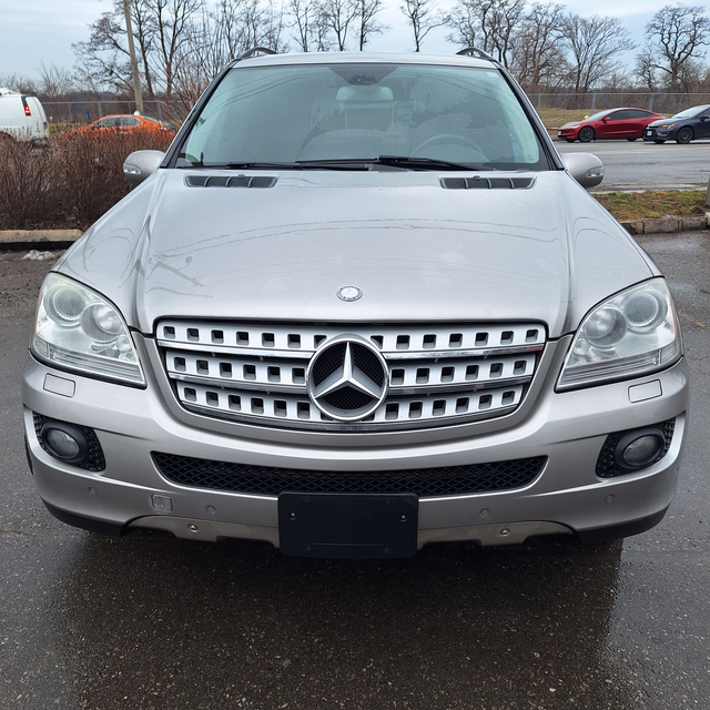 2007 Mercedes-Benz M-Class ML 500 5.0L Fantastic condition insid - Photo 8