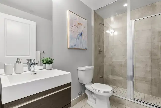 Etobicoke 1bed1bath condo for rent(Female roomate only) - Photo 2