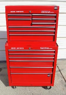 CRAFTSMAN TOOL CHEST / BOX