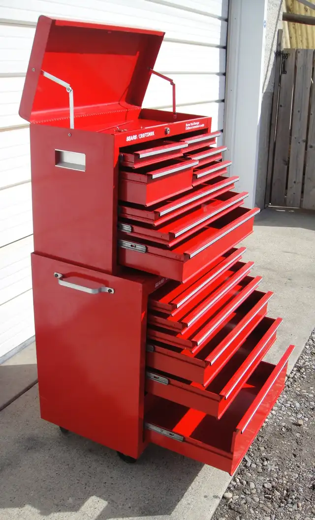 CRAFTSMAN TOOL CHEST / BOX - Photo 5