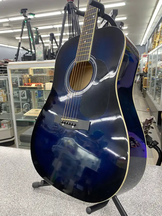 Huntington Acoustic Guitar - Photo 2