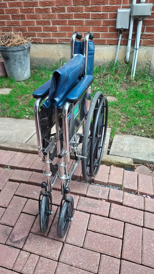 Wheelchair folding transport. - Photo 3
