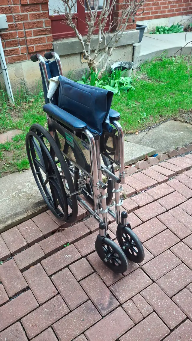Wheelchair folding transport. - Photo 4