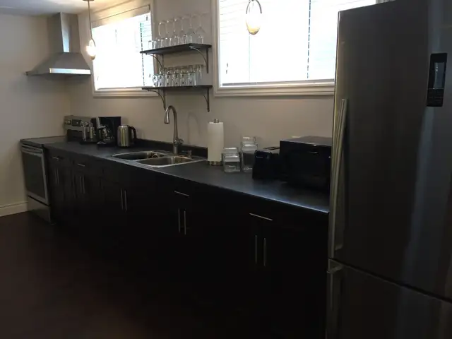 Apartment Rental - Photo 8