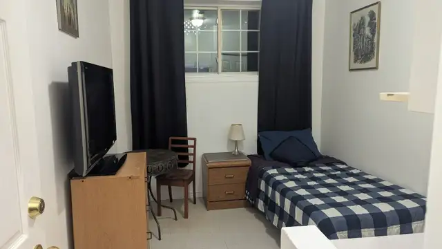 Chambre style loft, Gatineau près Aéroport, tout inclus