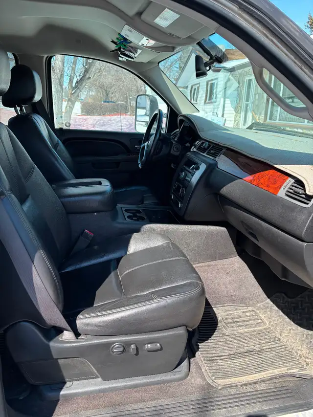 2010 - 2500 GMC Z71 SLT Duramax for sale - Photo 8