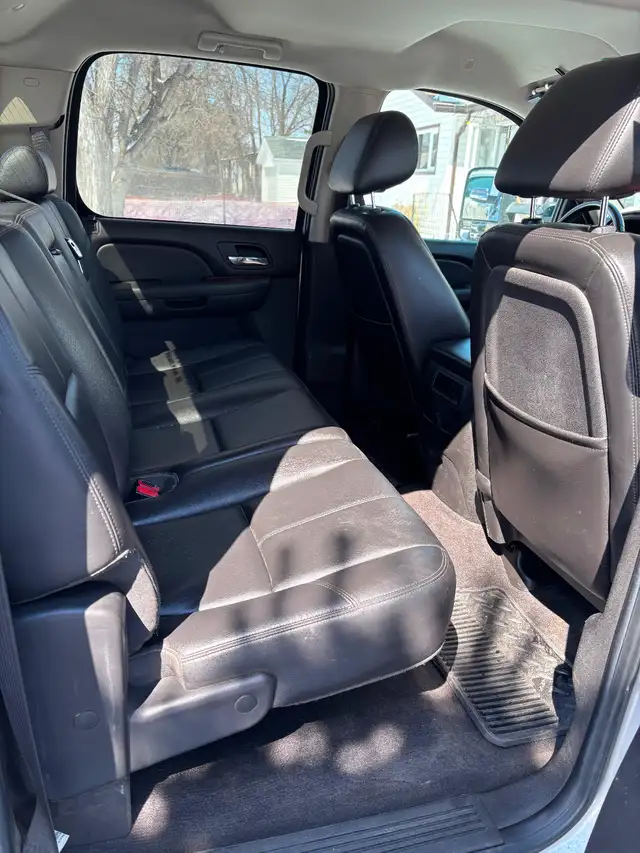 2010 - 2500 GMC Z71 SLT Duramax for sale - Photo 9