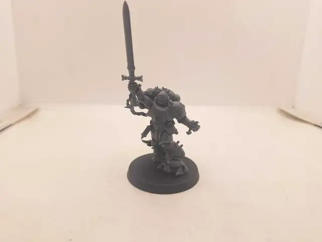 Warhammer 40k Black Templar Emperor's Champion Unpainted