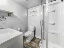 hous for rent in Hamilton - Photo 8