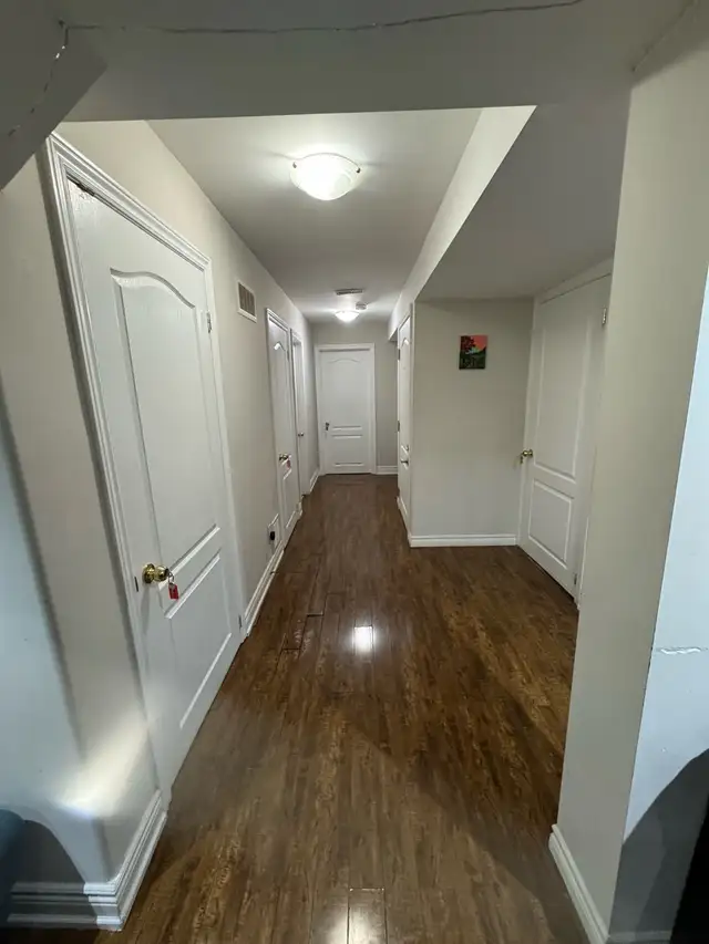 LEGAL 2 BEDROOMS BASEMENT - Photo 7