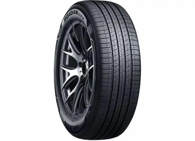 4 Pneus VUS 4 saisons Nexen Rodian GTX 235/65 r17 comme neuf
