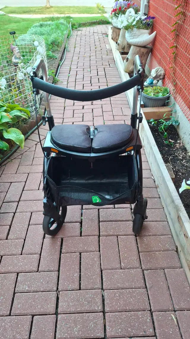 Evolution Xpreeso heavy-duty walker - Photo 2