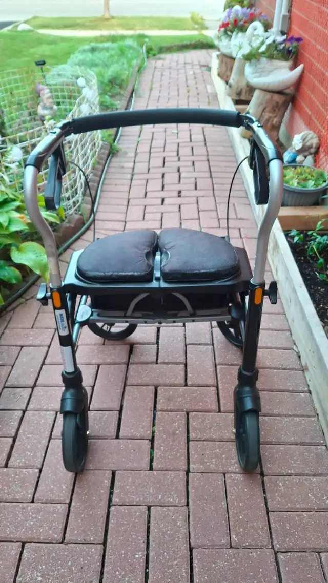 Evolution Xpreeso heavy-duty walker - Photo 3