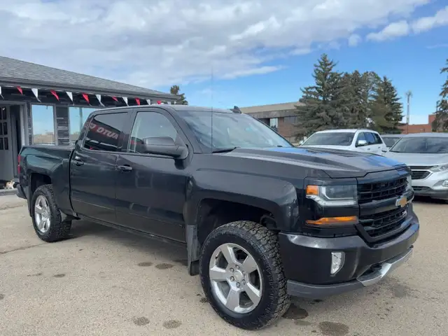 2017 CHEVROLET SILVERADO 1500 LTZ Z71 – 5.3L V8 – 4X4 – CREW CAB - Photo 4