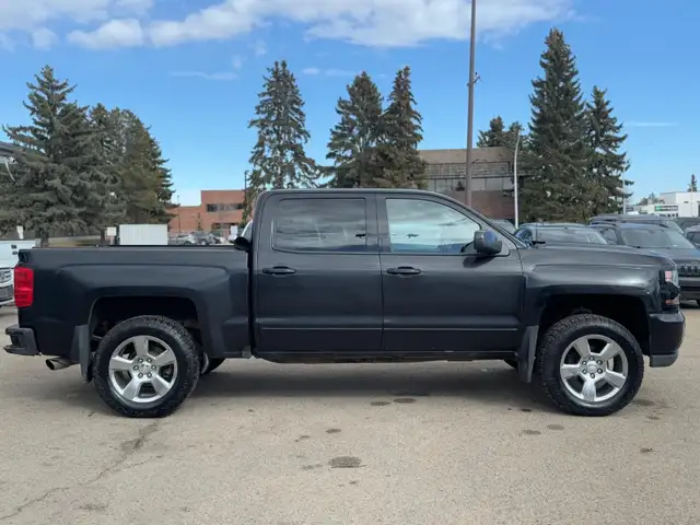 2017 CHEVROLET SILVERADO 1500 LTZ Z71 – 5.3L V8 – 4X4 – CREW CAB - Photo 5