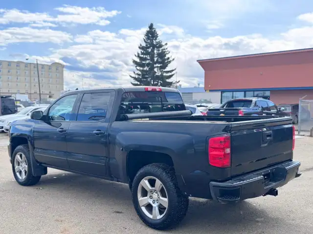 2017 CHEVROLET SILVERADO 1500 LTZ Z71 – 5.3L V8 – 4X4 – CREW CAB - Photo 8