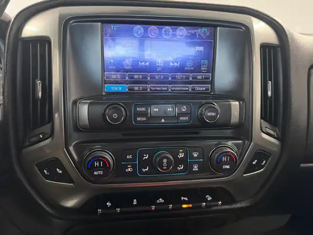 2017 CHEVROLET SILVERADO 1500 LTZ Z71 – 5.3L V8 – 4X4 – CREW CAB - Photo 12