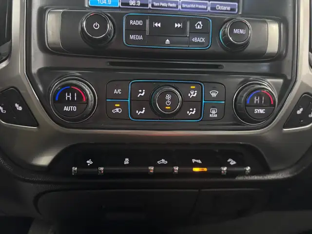 2017 CHEVROLET SILVERADO 1500 LTZ Z71 – 5.3L V8 – 4X4 – CREW CAB - Photo 14