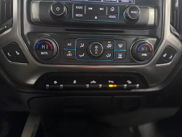 2017 CHEVROLET SILVERADO 1500 LTZ Z71 – 5.3L V8 – 4X4 – CREW CAB - Photo 16