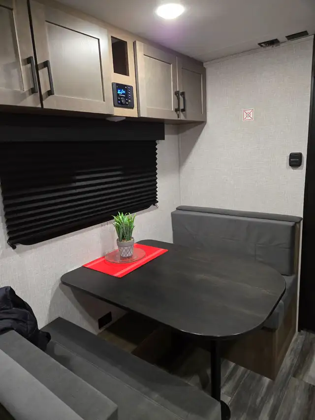 2025 Jayco 175FQ - Photo 6
