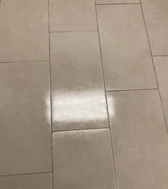 HOTEL-LEVEL BATHROOM CLEANING SERVICE AVAILABLE - Photo 5