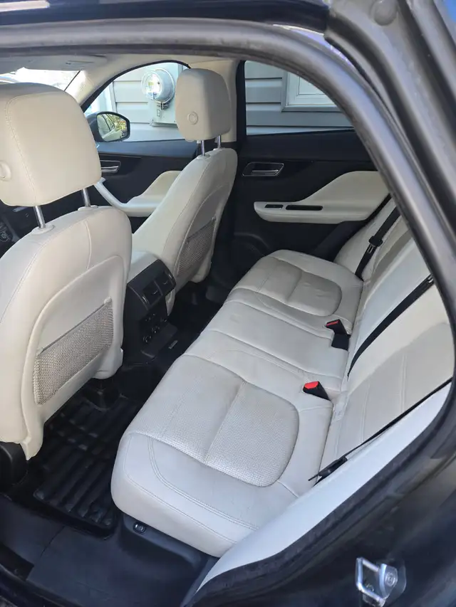 2017 Jaguar F-pace 35t - Photo 8