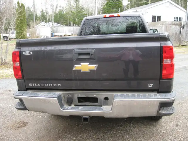2014 Chevy Silverado - Photo 5