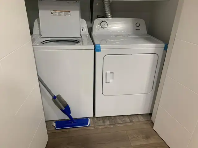 Two Bedroom Legal Basement for rent in Hampton Village - Photo 3