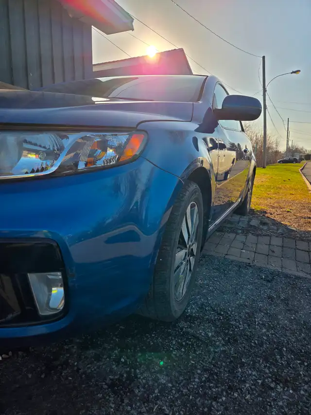 2013 kia forte 2 door 97,000km - Photo 3