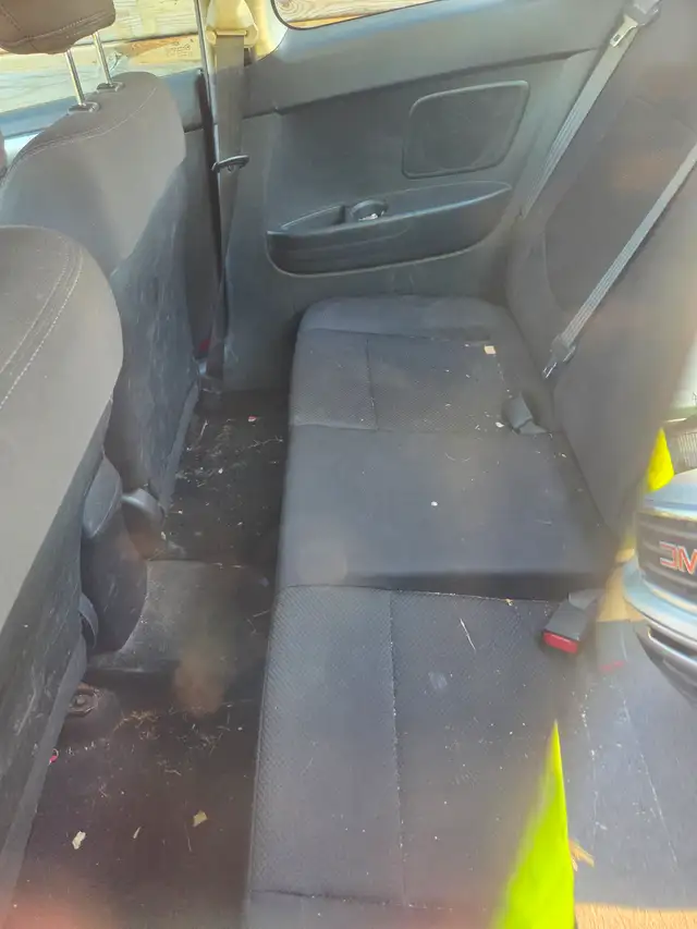 2013 kia forte 2 door 97,000km - Photo 5