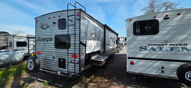 2021 JAYCO 284BHS-BUNK HOUSE-SLEEPS9-OUTSIDE KITCHEN-6600LB-MINT - Photo 5