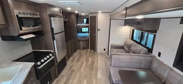 2021 JAYCO 284BHS-BUNK HOUSE-SLEEPS9-OUTSIDE KITCHEN-6600LB-MINT - Photo 15