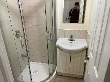 rooms for rent at York University village - Photo 2