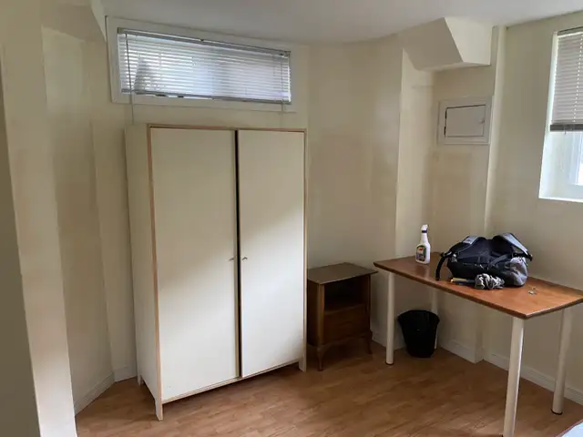 rooms for rent at York University village - Photo 3
