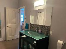 3 1/2  inclus 5 électros, garage, air/clim 1er juin, 1700$/mois - Photo 5