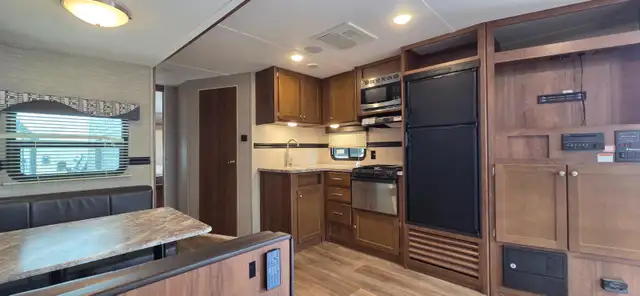 2018 DUTCHMAN ASPEN TRAIL LIVE LARGE 2860RLS-SLEEPS6-7280LB-MINT - Photo 12