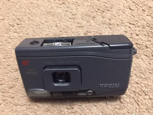 Nikon Nuvis Mini Camera (Price Drop) - Photo 6