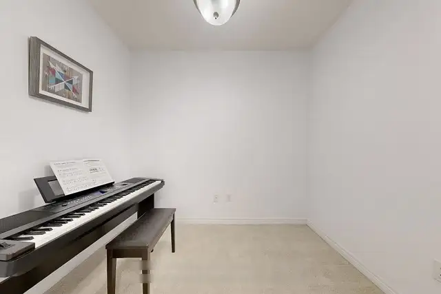 Condo Apartment For Sale - Photo 8