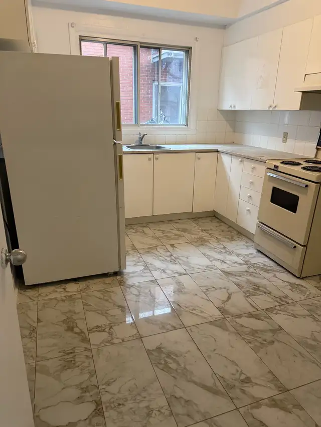 Renovated apartment close to Namur metro - Photo 5