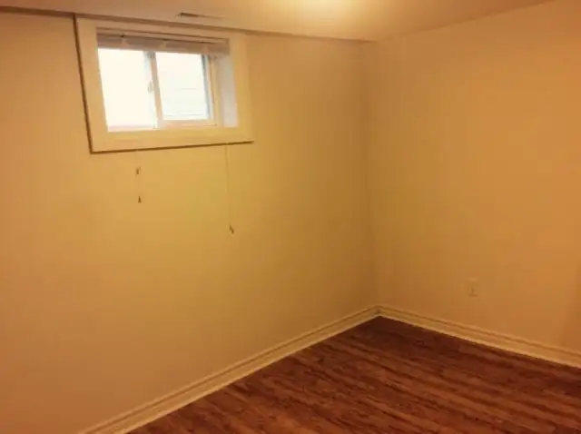 1 Bedroom Basement Apartment for Rent North York - Photo 3