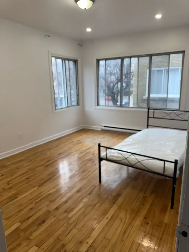 Newly renovated 4 1/2 close to Namur metro - Photo 3